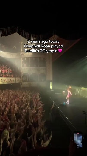 2 years since Ireland first sang along to ‘Hot To Go!’ with @chappell roan 🩷 Were you lucky enough to be there?! 🎫 #chappellroan #dublin #hottogo