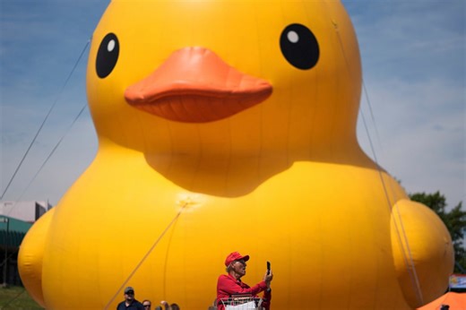 World’s largest rubber duck returns to Buffalo in July
