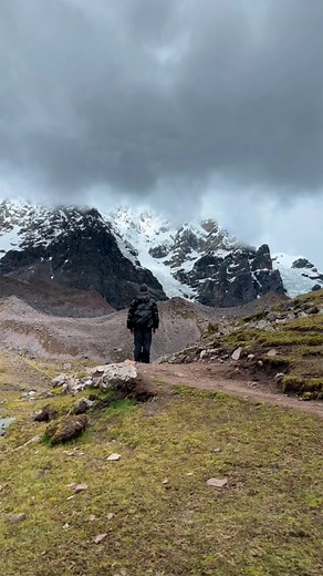✨ 7 Lagunas del Ausangate - Cusco✨ Explora un circuito único rodeado de nevados, glaciares y lagunas de colores como turquesa, esmeralda y azul profundo. Vive un recorrido lleno de naturaleza pura y energía andina, perfecto para quienes buscan aventura, conexión y paisajes que dejan huella. ¿Listo para descubrir esta maravilla? ⛰️ 📞 51 922 763 842 🌐 peruencantostravel.com ✉️ mitourperuencantostravel@gmail.com 🎥 @olibrunetto #7lagunas #ausangate #peru #cusco #trekking #viaje #viajes #travel #l
