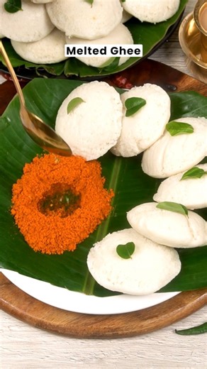 Kanak Khathuria on Instagram: "This homemade Podi Masala is one of those kitchen heroes ✨ Sprinkle it on idli, dosa, uttapam, mix it with hot rice + ghee, or even add it to sabzi and suddenly, simple food feels special. The aroma while roasting the spices 🤌 The coarse texture 👌 And that spicy, nutty, slightly smoky taste pure comfort food vibes. Best part? ✔️ No preservatives ✔️ Made with basic pantry ingredients ✔️ Stays fresh for weeks ✔️ Elevates everyday meals instantly This is the kind of