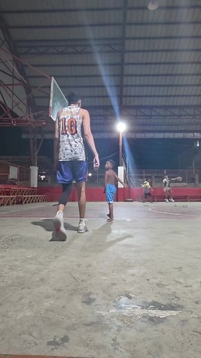 230 stairway steps shooting this everning 🏃‍♂️🏀 #fyppppppppppppppppppppppp #fyp #basketball
