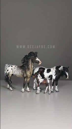 Tiny Horse Families #breyer #modelhorse #horse #art #miniatures #deejaybe
