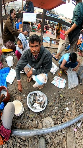 1.7M views · 10K reactions | Amazing street fish market in Bangladesh #reelsfb #reels #streetmarket #roadsidemarket #streetfood #market #fish | Different city | Facebook