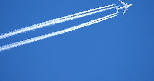 Bahn oder Flugzeug? CO2-Emissionen im Vergleich