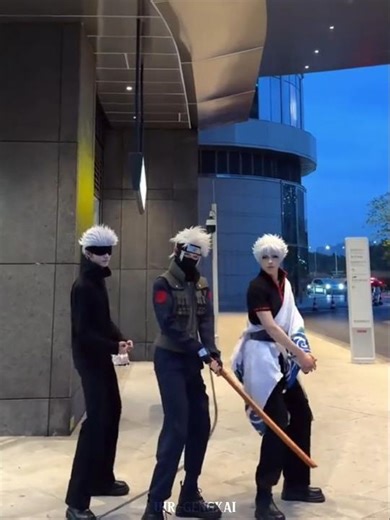 Kakashi dance moves 😘 #anime #viralshorts #cosplay