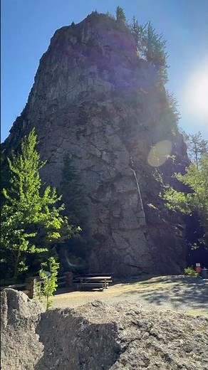 Beacon Rock Hike: Best Views in Columbia River Gorge & Washington State Parks