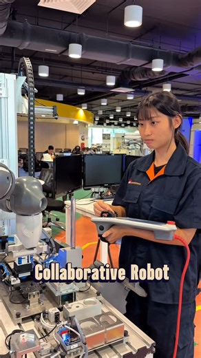 ITE College West on Instagram: "🚀 Launch Your Engineering Adventure! Dive into Higher Nitec in Mechatronics Engineering – where mechanical, electrical, electronics, and smart programming come together! Build hands-on skills to assemble, install, and maintain cutting-edge industrial equipment and intelligent systems. #ite #itecollegewest #itecw"
