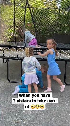 Aww Sebastian is so kind with his little sisters 🥺💕
