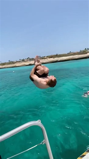 Backflips in Bonaire and Aruba #backflip #gainer #bonaire #aruba