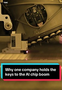 ASML builds the $400 million machines powering the world’s most advanced chips — and no one has been able to replicate them. Here’s why this company has become one of the most critical chokepoints in the global semiconductor race. Watch Primer with @Caroline Hyde 📺 for more. #tech #AI #business #chips