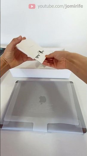 Apple Macbook Pro 13-inch M2 – Unboxing of the new Apple computer 🩳