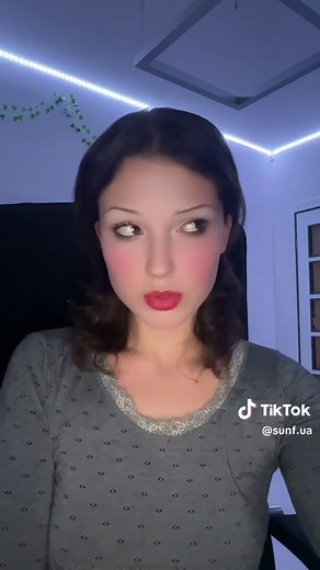 The Iconic Impact of Kate Moss on Modeling