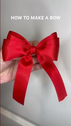 The simplest way to make a bow! 🎀 #howto #stepbystep #bow #tiktok