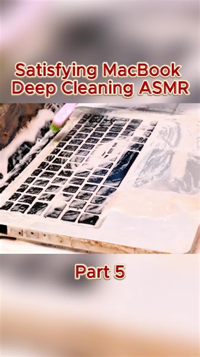 Satisfying MacBook Deep Cleaning ASMR 😌💻 #macbook#cleaning#deepclean#techcleaning#oddlysatisfying