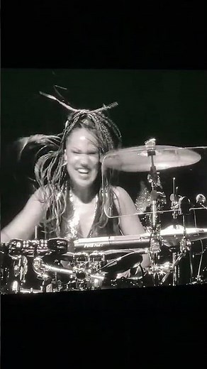 Cherisse Osei drum solo at Simple Minds at Northwell Health at Jones Beach Theater on 13th June 2025