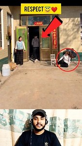 😱Heartwarming Moment🙏🏻❤️ #shorts #shortsvideo #kindness #respect #viralvideo #humanity