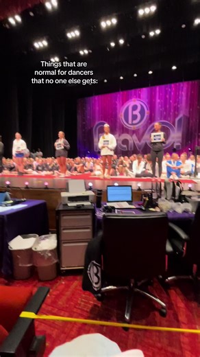 It’s a lewk #dancer #dancerlife #dance #studiodancer