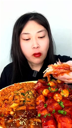 13K views · 454 reactions | The light hits the cup just right — golden, patient, perfect. ✨ | Bennie | Facebook