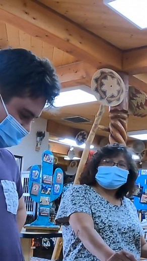 72K views · 1K reactions | White guy speaks native American language! | Xiaomanyc 小馬在紐約 | Facebook