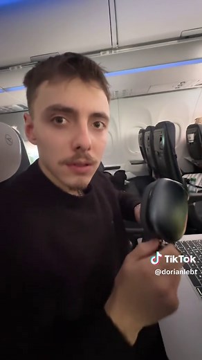 WLAN To Go Router im Flugzeug: So funktioniert's!🤯