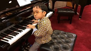 A 5-Year-Old Delivers a Jaw-Dropping Piano Performance!