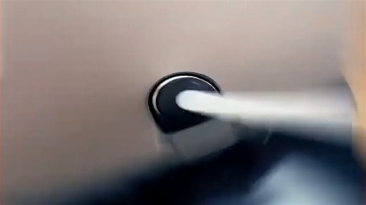 创想三维F310打印机安装简单，新手也能快速上手，家用打印效果稳定，适合制作模型、家居小物件，实用性强，日常使用非常顺手。