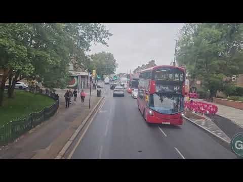 Un lindo día para conocer Londres en bus, en la ruta 25