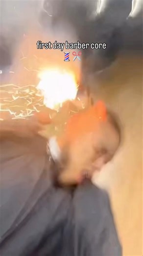 Malfunctioning clipper during haircut ! (GONE WRONG) #barber #haircut