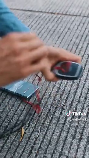 Samsung vs Nokia 3310 Comparison