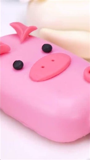 The Sweetest Animal Cookies 💕 #cake #cakedecoratingtips #reels