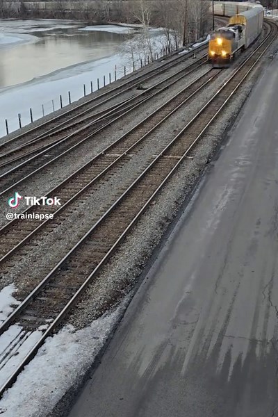 #CSX #HowTomorrowMoves #Train #Railroad #Railfan | train