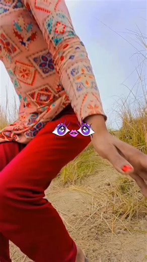 nandani kumari on Instagram: "#劇資訊 一刷預定！《長空之王》9月3日重映 ✈️還記得第一次看這部電影的時候，很多驚心 動魄的場面都讓人「倒吸一口涼氣」，沒想到 馬上又能在影院二刷了❗️影片聚焦於鮮少出現 在聚光燈前的空軍試飛員群體，揭開了新型戰 機正式列裝前的誕生歷程。為了獲得準確數 據，試飛員們需要一次次探索飛機的安全邊界 和極限狀態，主動挑戰高風險科目，與死神過 招，以血肉之軀挑戰冷冰冰的機械極限。此 外，殲-20、殲-16、殲-10C等多款中國尖端機 型真機也「參演」了本片，戰機穿雲破霧，鷹 擊長空，各類飛行動作一氣呵成～配上轟鳴 聲，真的是視覺聽覺的雙重享受了。「不忘來 路，亮劍長空」期待和《長空之王》再次見 面，再看一次「平凡」航空人身上「不平凡」 的故事。 #長空之王 #王一博 #胡軍 #於適 我 們愛追劇 電影"