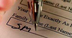 How to know if the U.S. Census worker at your door is not an impostor