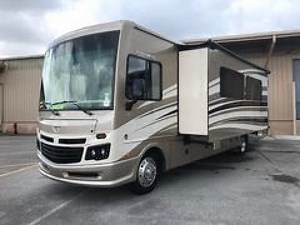 2017 Fleetwood Bounder 35K - For Sale by Owner