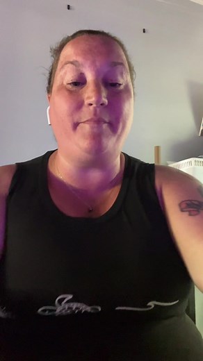 Be careful everyone! This is scary! #greenscreen #CupcakeLady #BeCareful