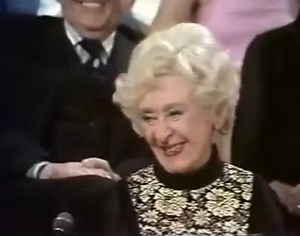 94K views · 1.5K reactions | Doris appearing on Julie Goodyear’s This Is Your Life (1980) #DorisSpeed #JulieGoodyear #ThisIsYourLife #CoronationStreet #ClassicCorrie #Corrie | Doris Speed Fans | Facebook