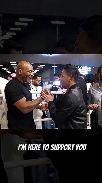 TWO LEGENDS RESPECT EACH OTHER 🥊 Tyson & Pacquiao #boxing #shorts #viral