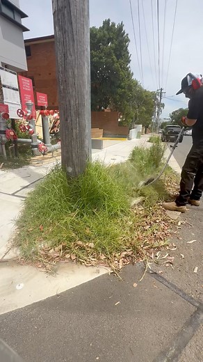 709K views · 10K reactions | This is opposite my kids school. It’s been like this for ages. Taking one for the team. Who’s responsible?Thoughts! | Nathans Lawns and Gardens | Facebook