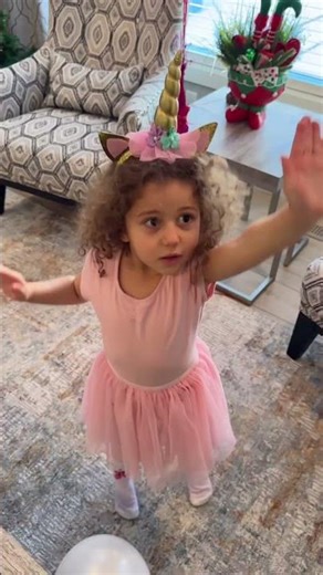 No More Phone 📱 | Sharing & Helping Each Other | Kids Lesson