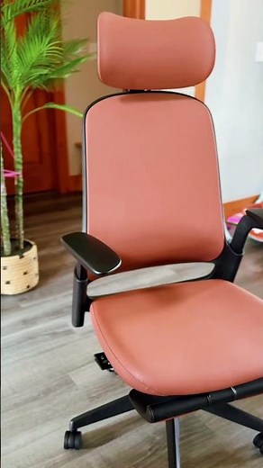 Spill-Proof Luxury: Boss Pro Leather Chair Cleans Like Magic & Supports All Day #HomeOffice