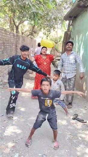 musical dance tutorials 😂 #funny #swagboi #lovemusic #comedy #lovesong #dance #romanticmusic