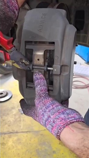 Lexus front brake pads and rotor replacement guide #shortsfeed