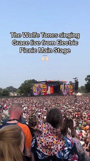 The Wolfe Tones Singing Grace Live at Electric Picnic