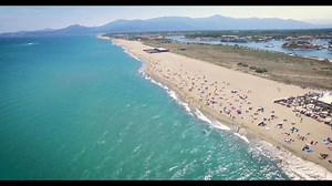 76K views · 518 reactions | Découvrez la belle station de Saint-Cyprien Méditerranée, vue du ciel ! C'est parti pour 30 secondes de bonheur :-) | Saint-Cyprien Tourisme | Facebook