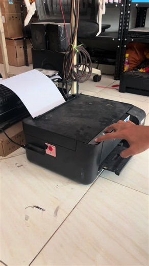 Servis Printer Epson L3210: Mengatasi Error Warna Hitam
