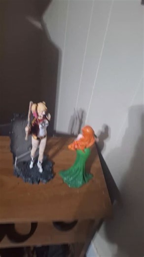 David Woods on Instagram: "A double fart Pandemonium #harleyquinn #poisonivy #lol #funnyvideos #wtf"