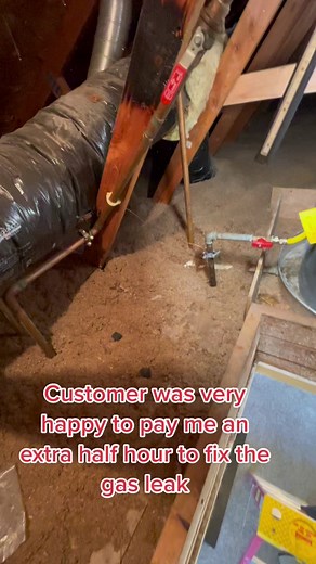 Gas Leak Detection: HVAC Technician's Essential Safety Tip