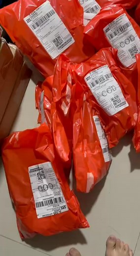 3 comments | Nag hahanap kaba ng madaling paraan sa paglinis ng engine surface + safe to engine electrical parts? Use Prime Engine Detailer! Keep your engine looking brand new with our revolutionary waterless formula, Easily remove dirt and grease. Bring back you car engine to its brand new look! Official Lazada and Shopee Store: https://s.lazada.com.ph/s.qZVwE https://shope.ee/2VR8sAeHZZ | Prime Engine Detailer | Facebook