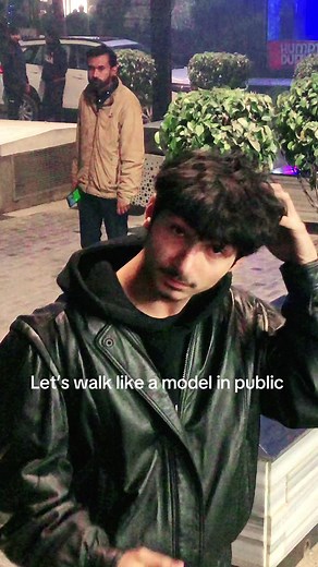 Modeling Tips: Walk Like a Pro in Public