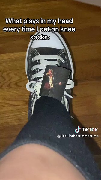 Knee socks featuring the knackered converse #arcticmonkeys #ARCTICMONKEYS #AM #alexturner #ALEXTURNER #articmonkeys #kneesocks